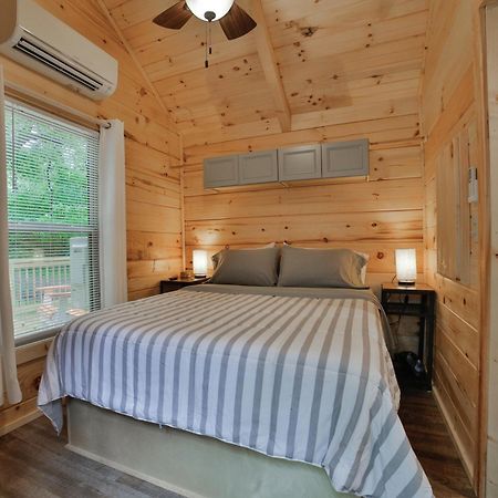 Lena Cabin Wooded Tiny Cabin - Hot Tub Чаттануґа Екстер'єр фото