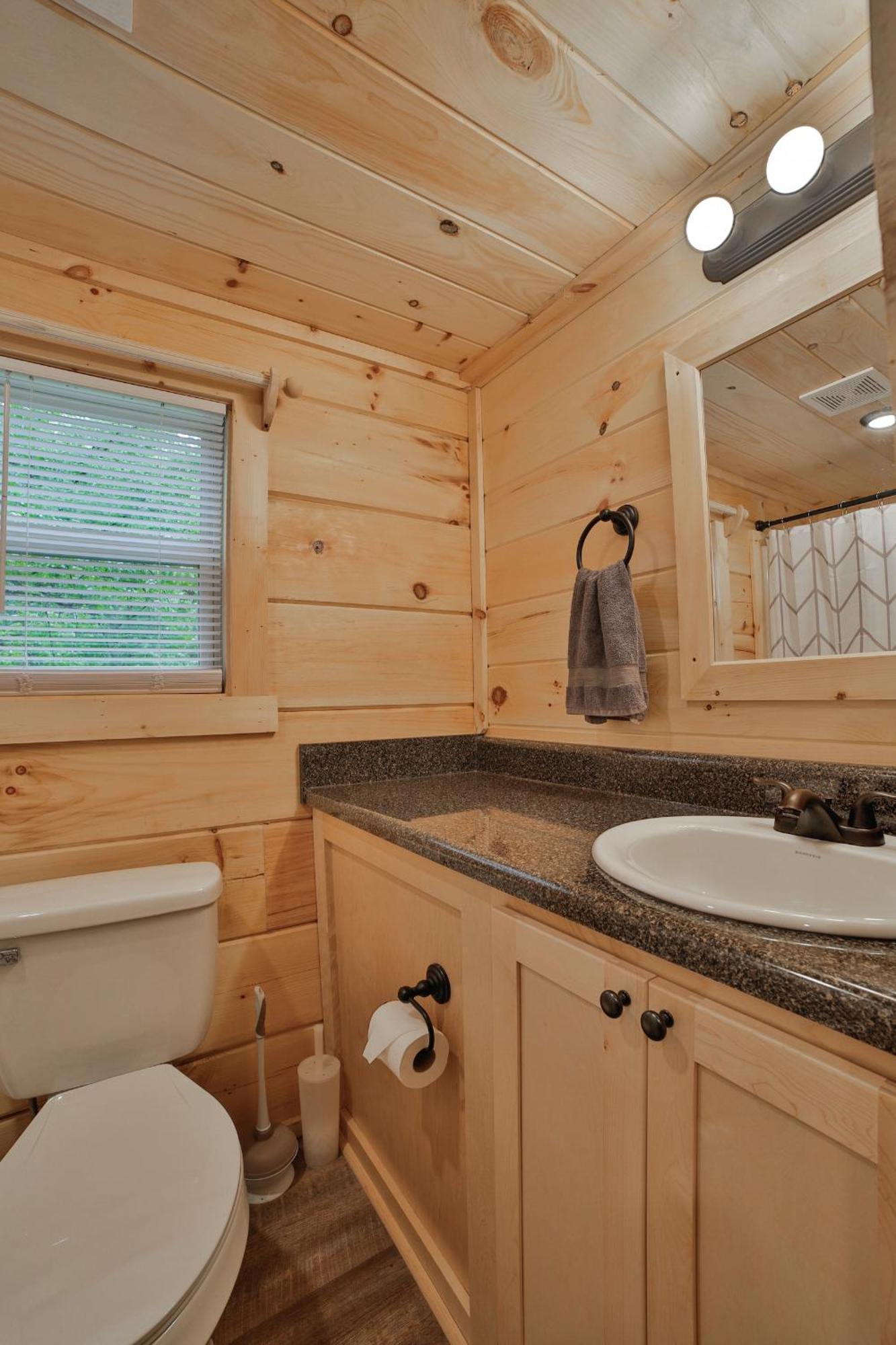 Lena Cabin Wooded Tiny Cabin - Hot Tub Чаттануґа Екстер'єр фото