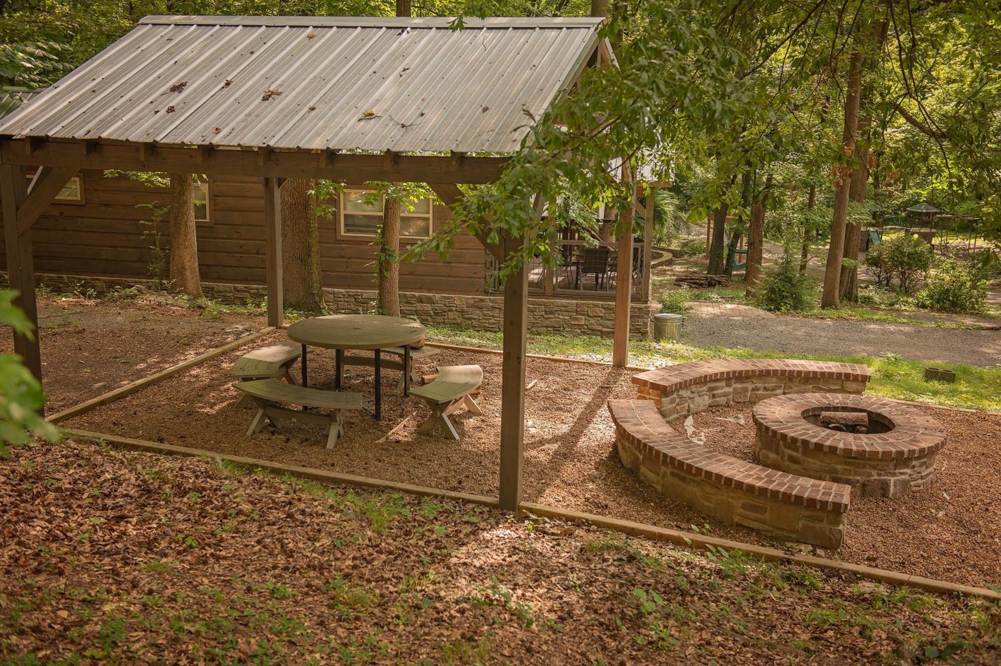 Lena Cabin Wooded Tiny Cabin - Hot Tub Чаттануґа Екстер'єр фото